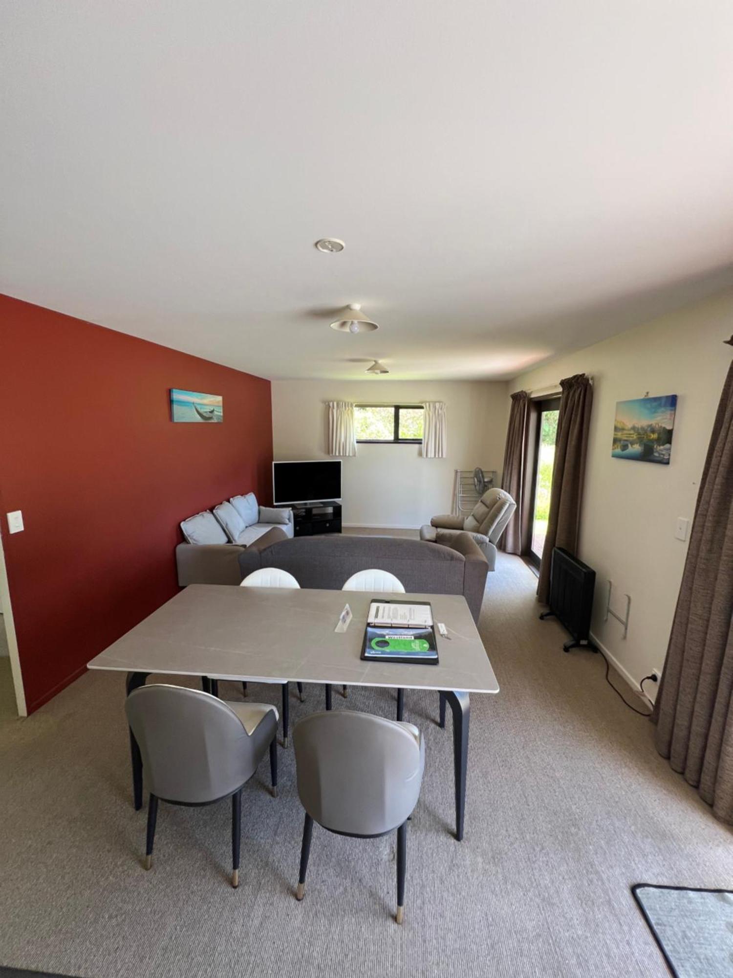 Franz Alpine Retreat Motel ภายนอก รูปภาพ