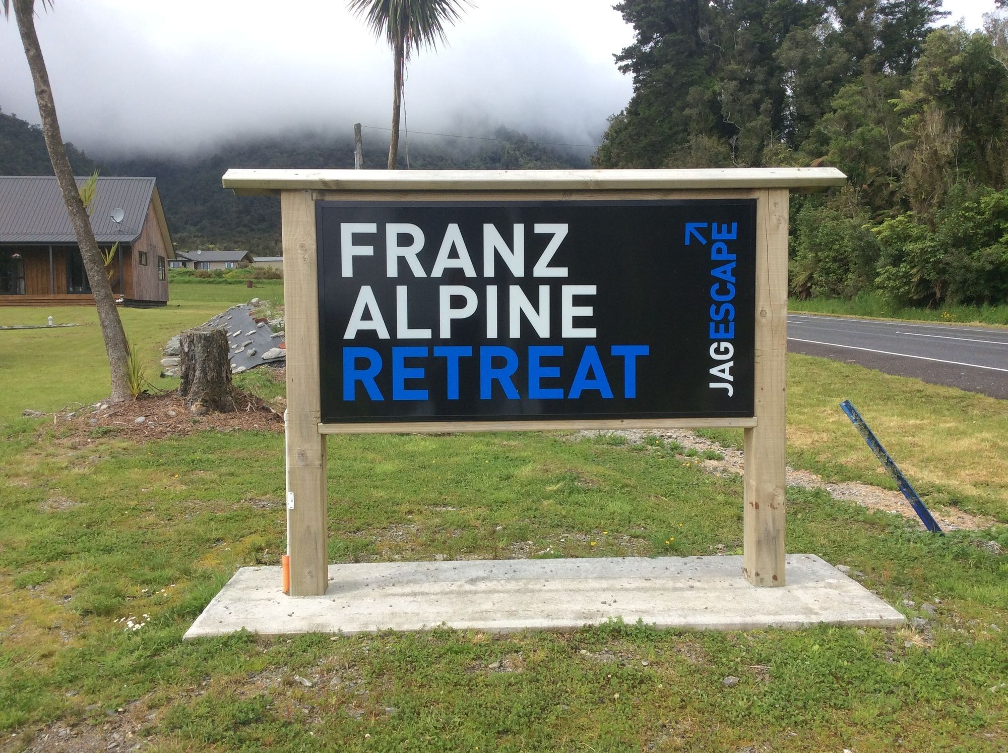 Franz Alpine Retreat Motel ภายนอก รูปภาพ